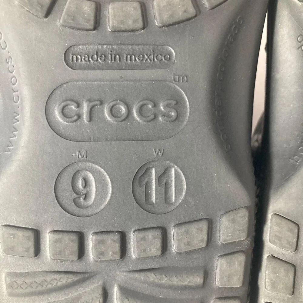 Unisex Classic‎ Crocs Black M9 W11